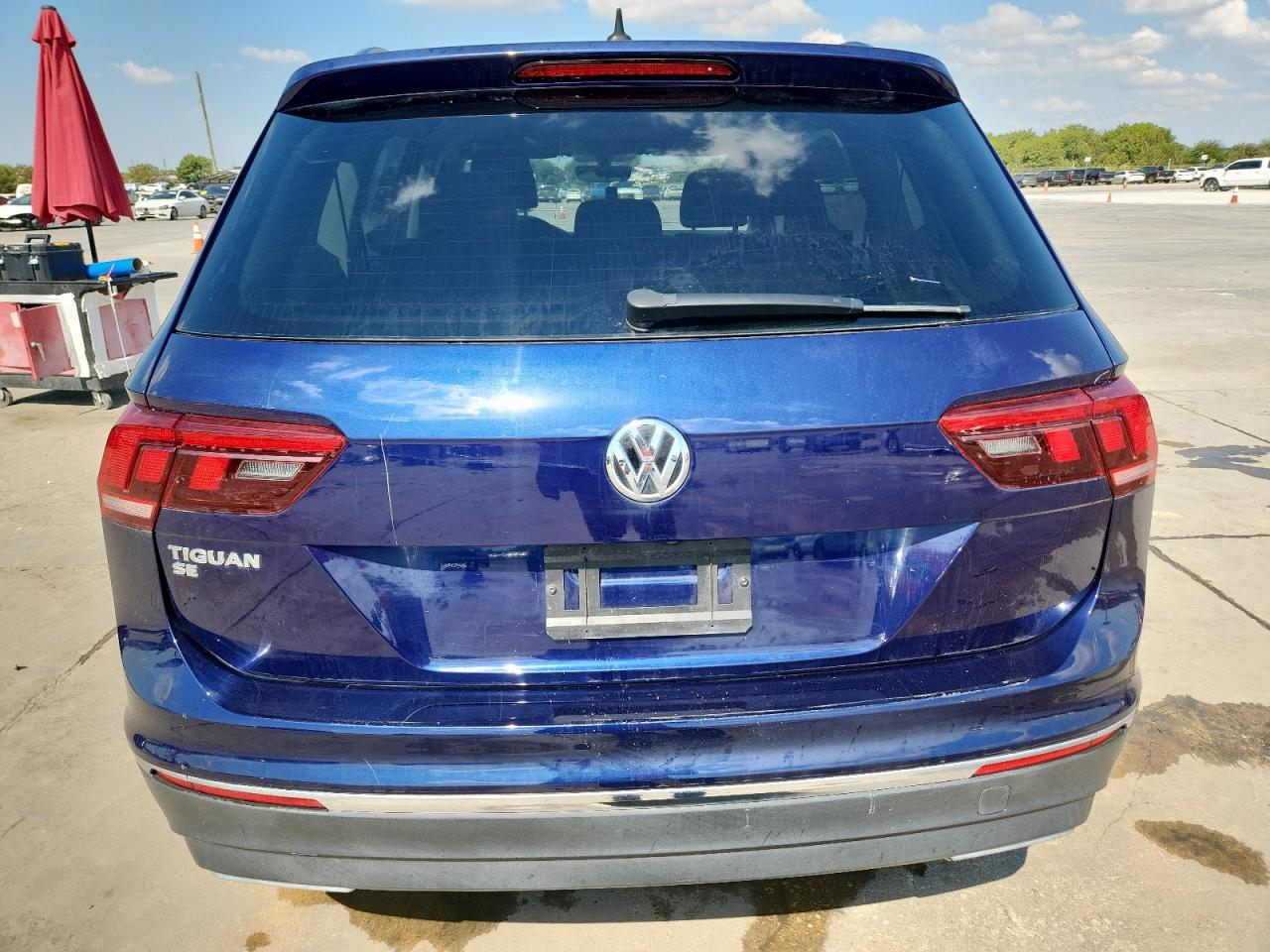 VOLKSWAGEN TIGUAN SE