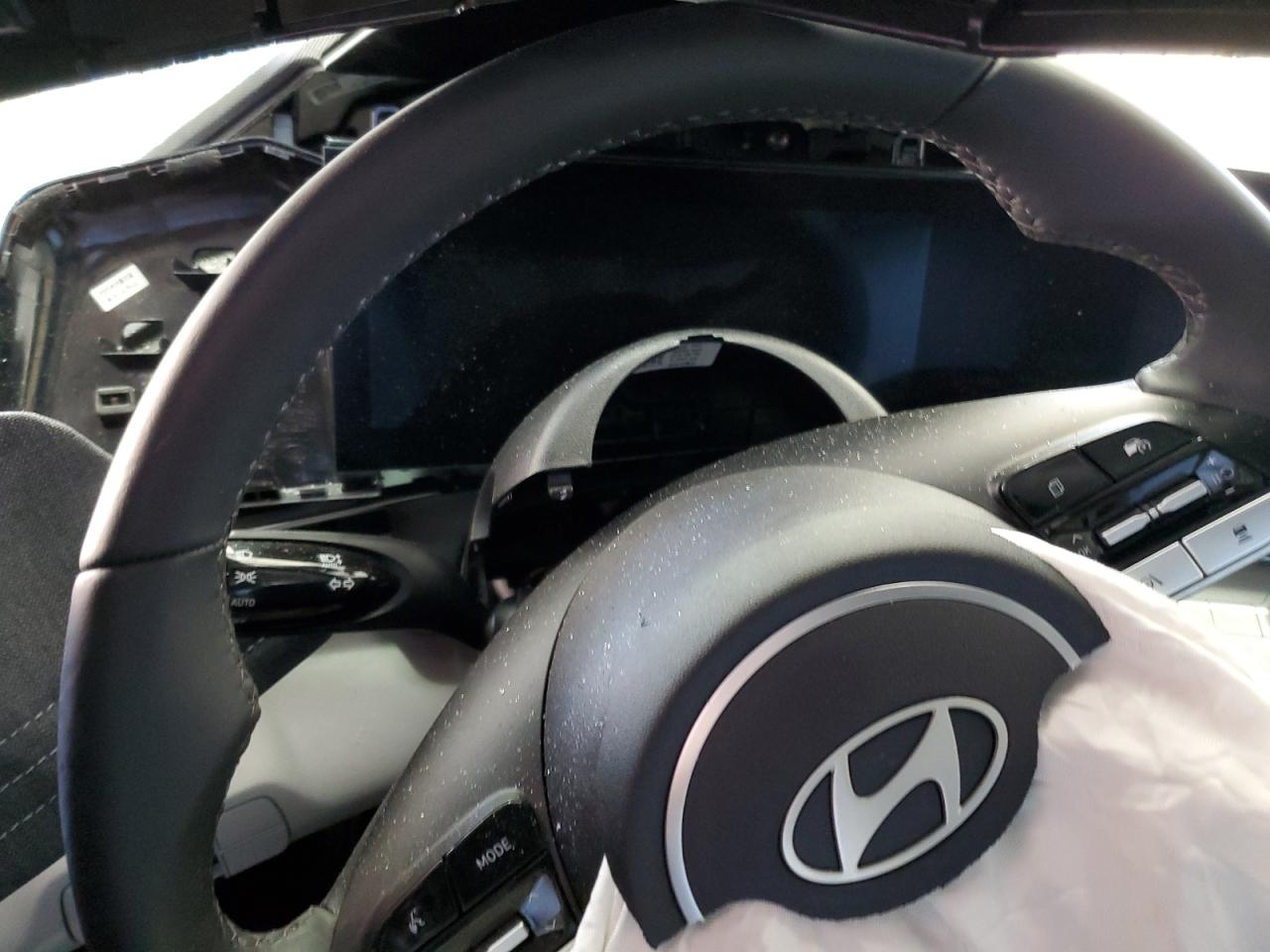 HYUNDAI ELANTRA LIMITED