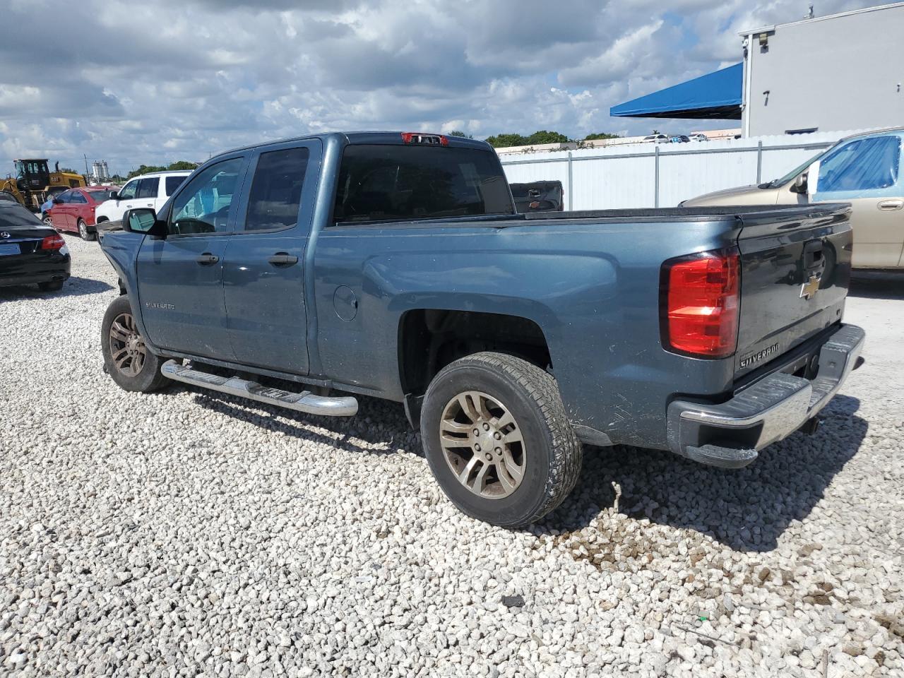CHEVROLET SILVERADO C1500 LT