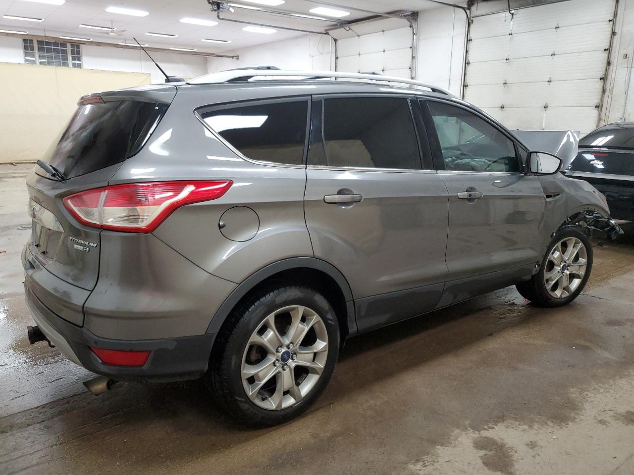 FORD ESCAPE TITANIUM