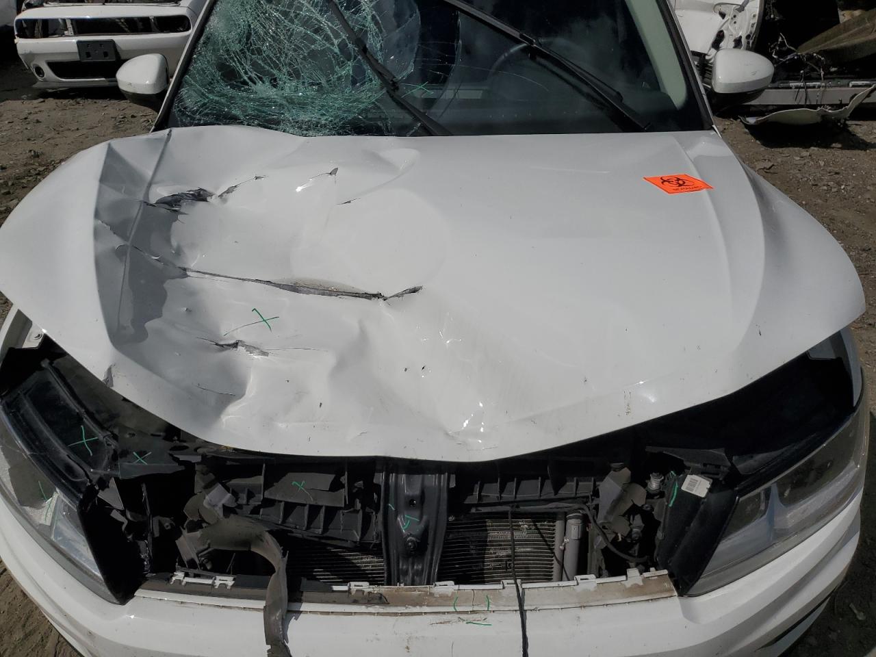 VOLKSWAGEN TIGUAN SE