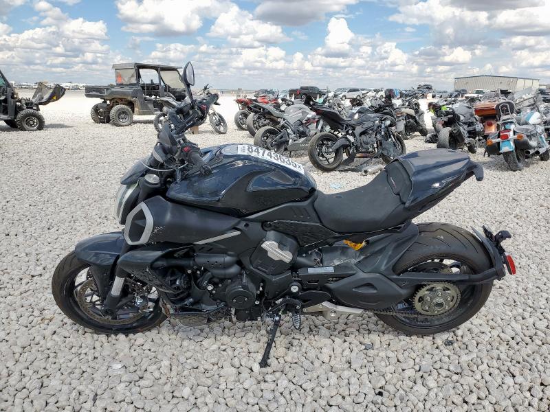 2025 DUCATI DIAVEL V4 - ZDMGAR1W9SB005230