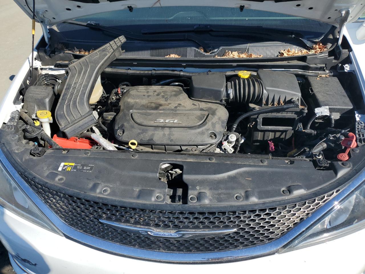 CHRYSLER PACIFICA TOURING L