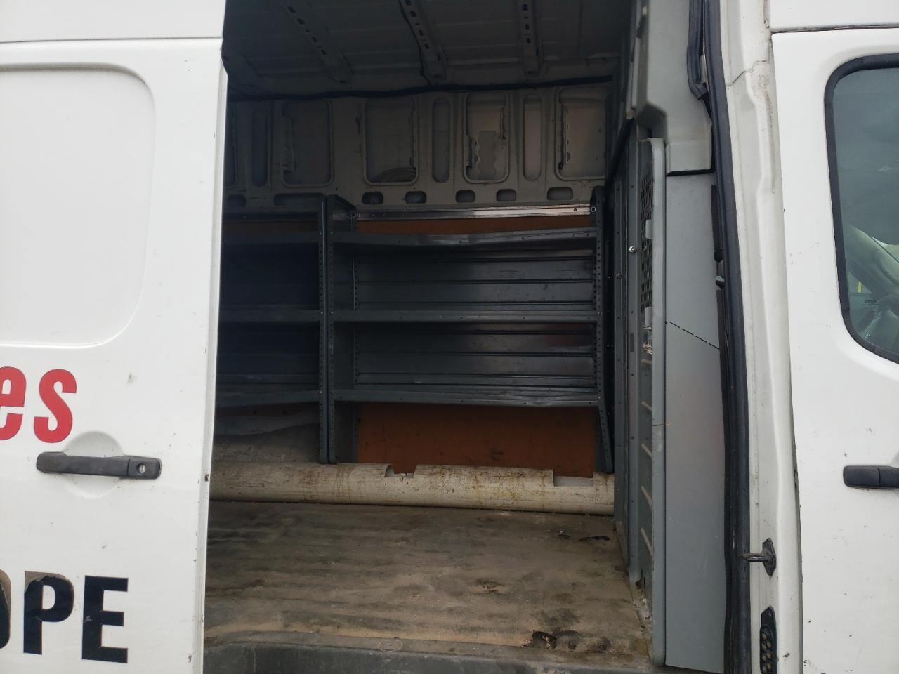 NISSAN NV2500 2500 S