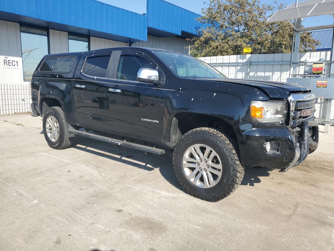 GMC CANYON SLT