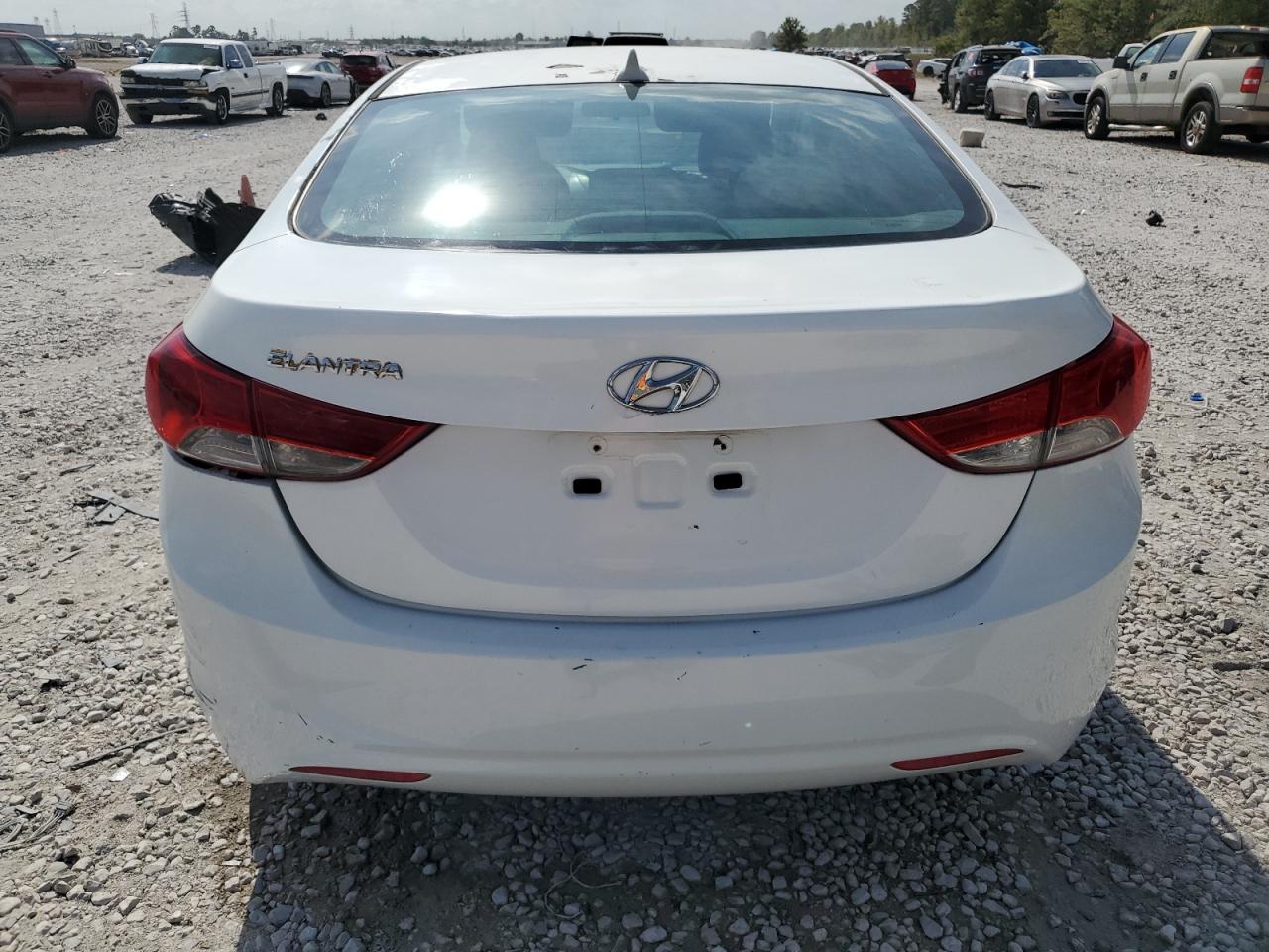 HYUNDAI ELANTRA GLS