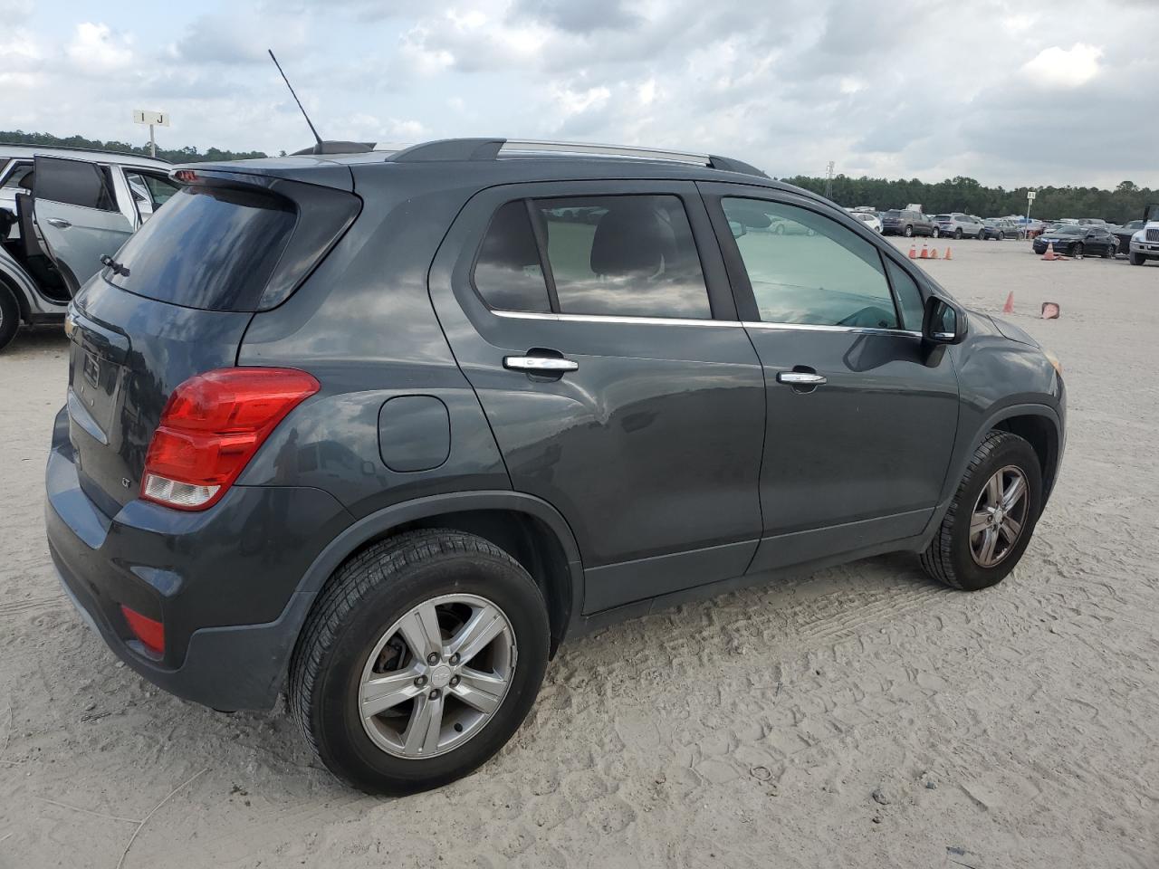 CHEVROLET TRAX 1LT
