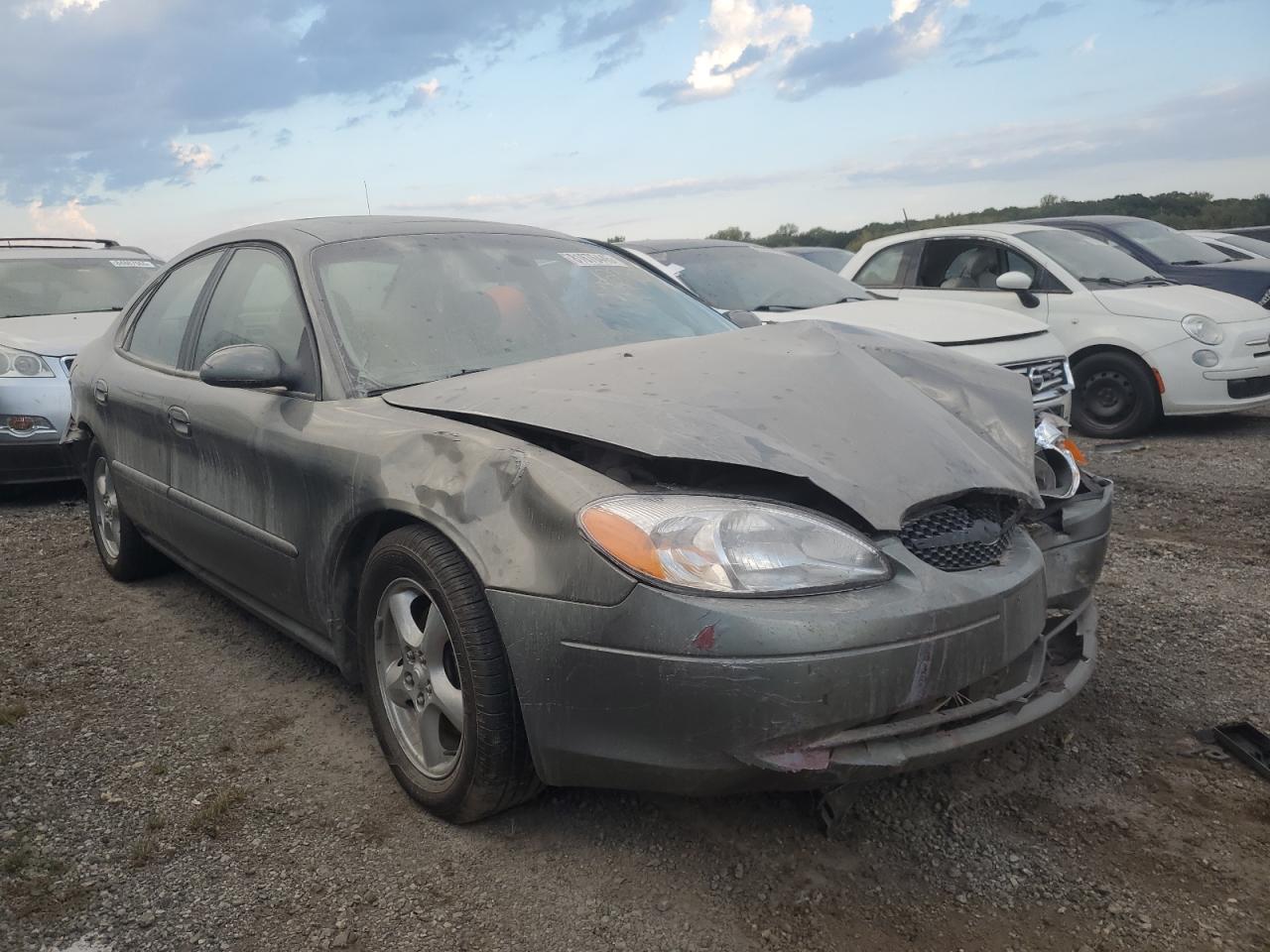 Lot #3298313134 2002 FORD TAURUS SE