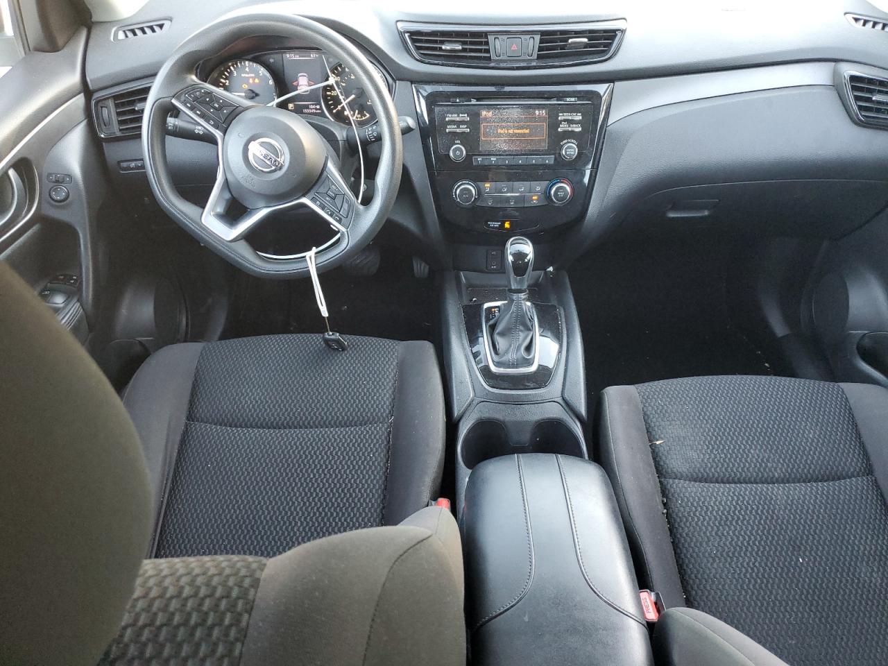 NISSAN ROGUE SPORT S