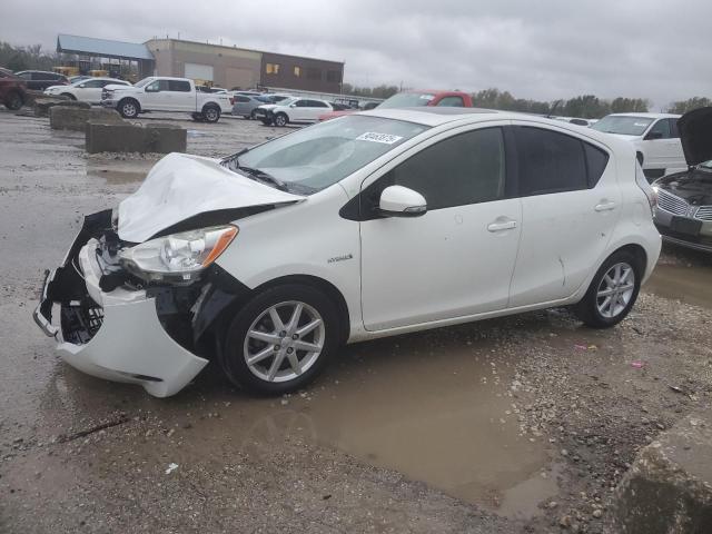2014 TOYOTA PRIUS C - JTDKDTB30E1065616