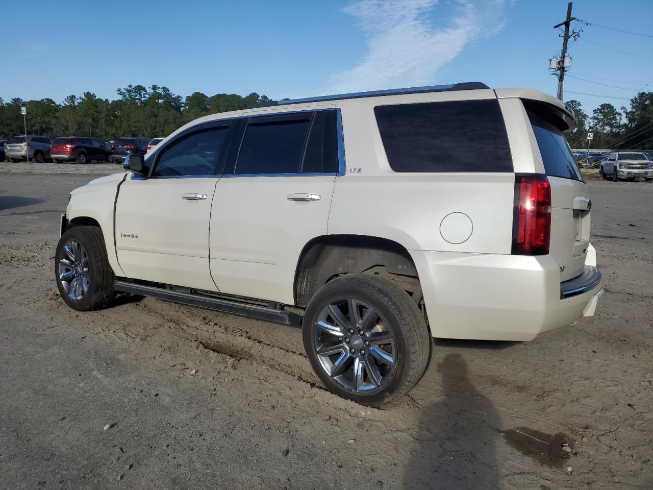 CHEVROLET TAHOE C1500 LTZ