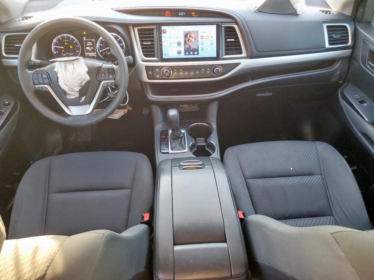 TOYOTA HIGHLANDER LE