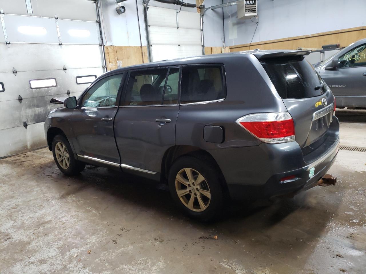 TOYOTA HIGHLANDER BASE