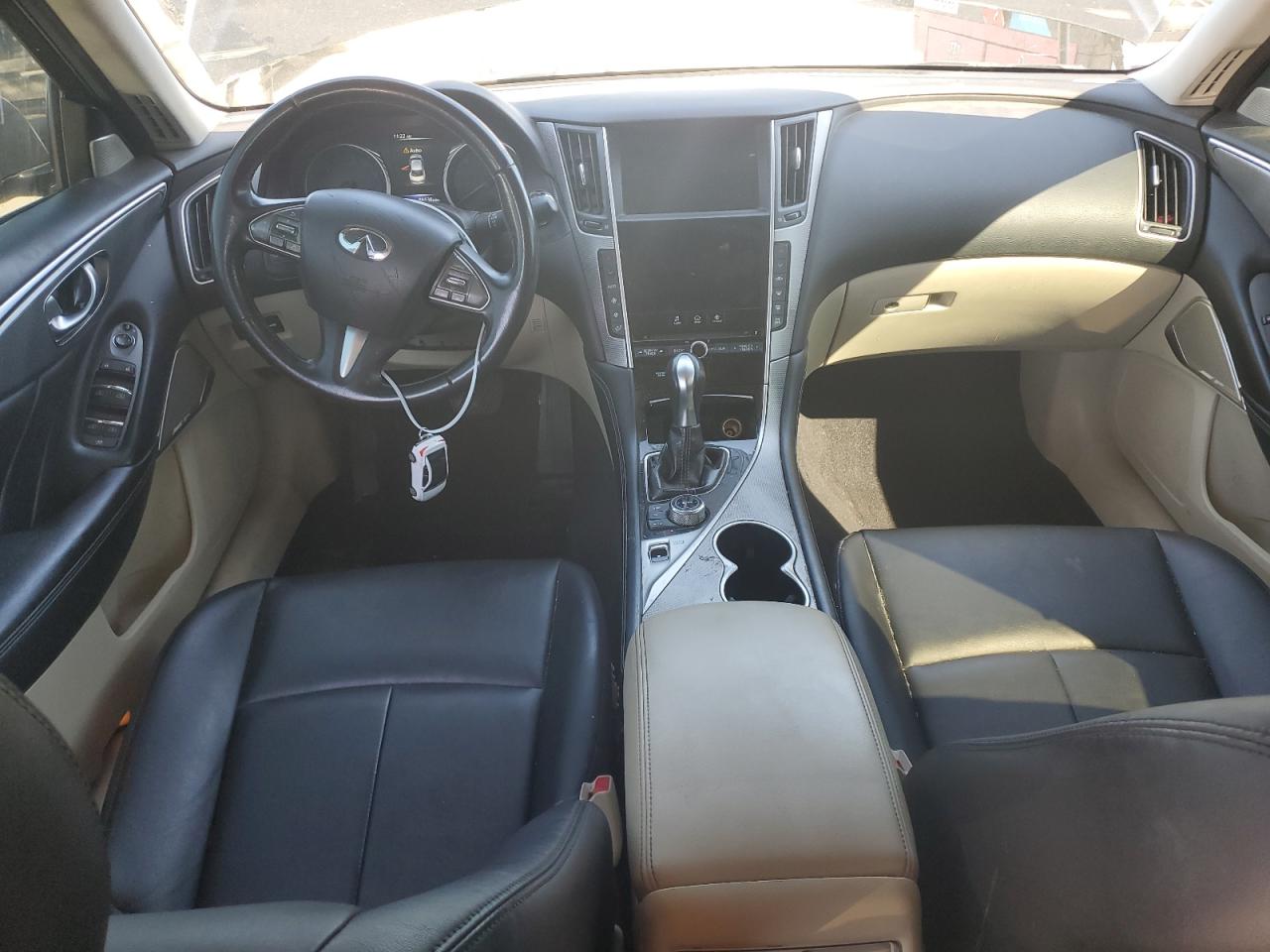 INFINITI Q50 PREMIUM