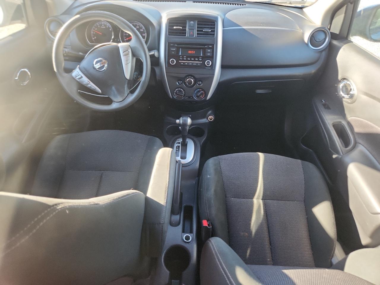 NISSAN VERSA S