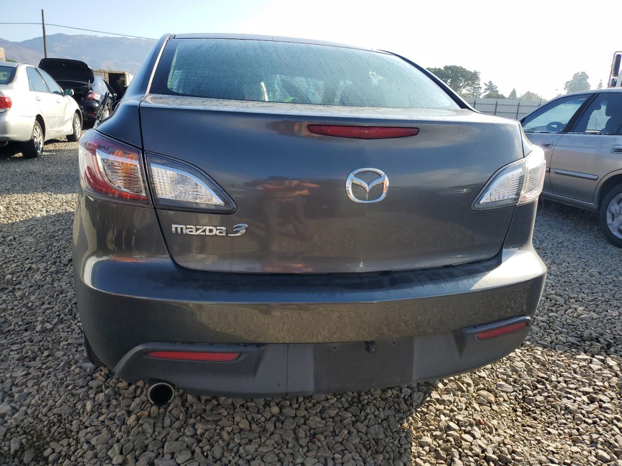 MAZDA 3 I