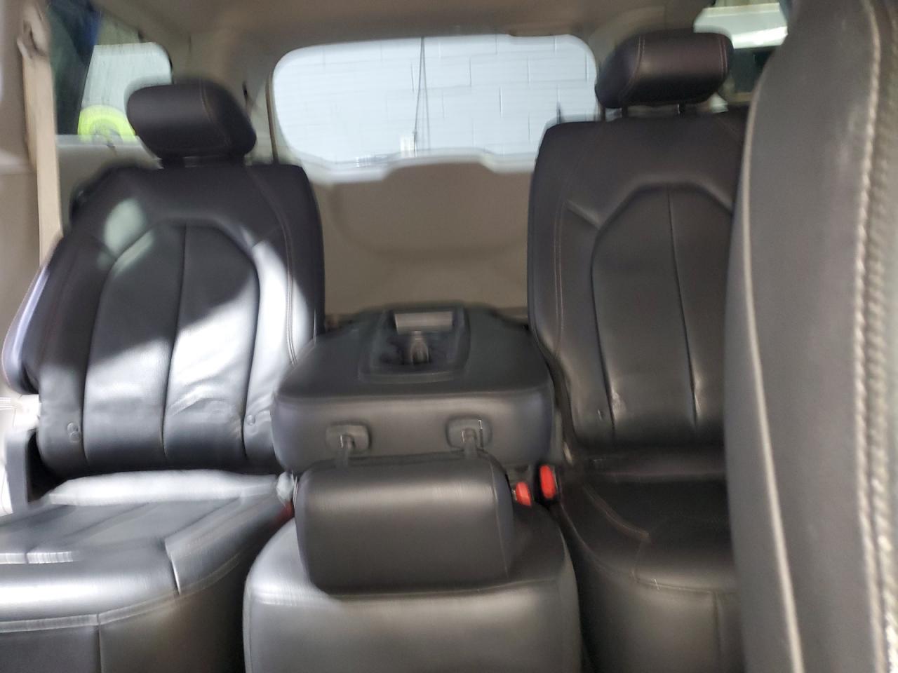 CHRYSLER PACIFICA TOURING L