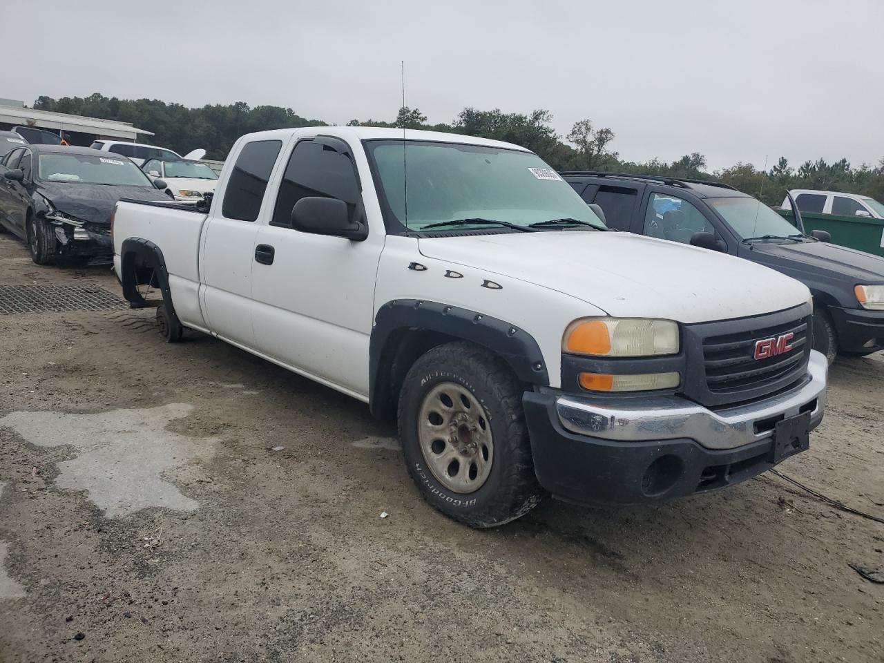 Lot #3298123126 2006 GMC NEW SIERRA