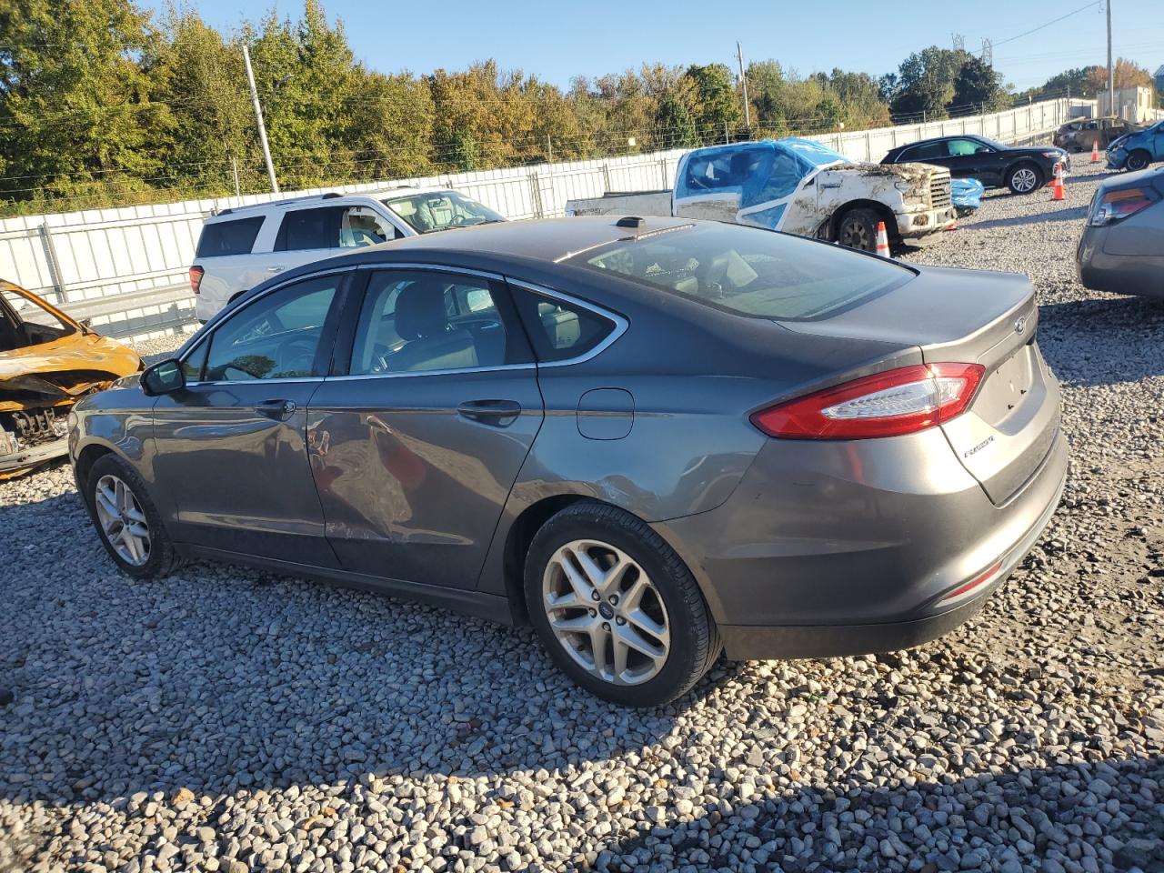 FORD FUSION SE