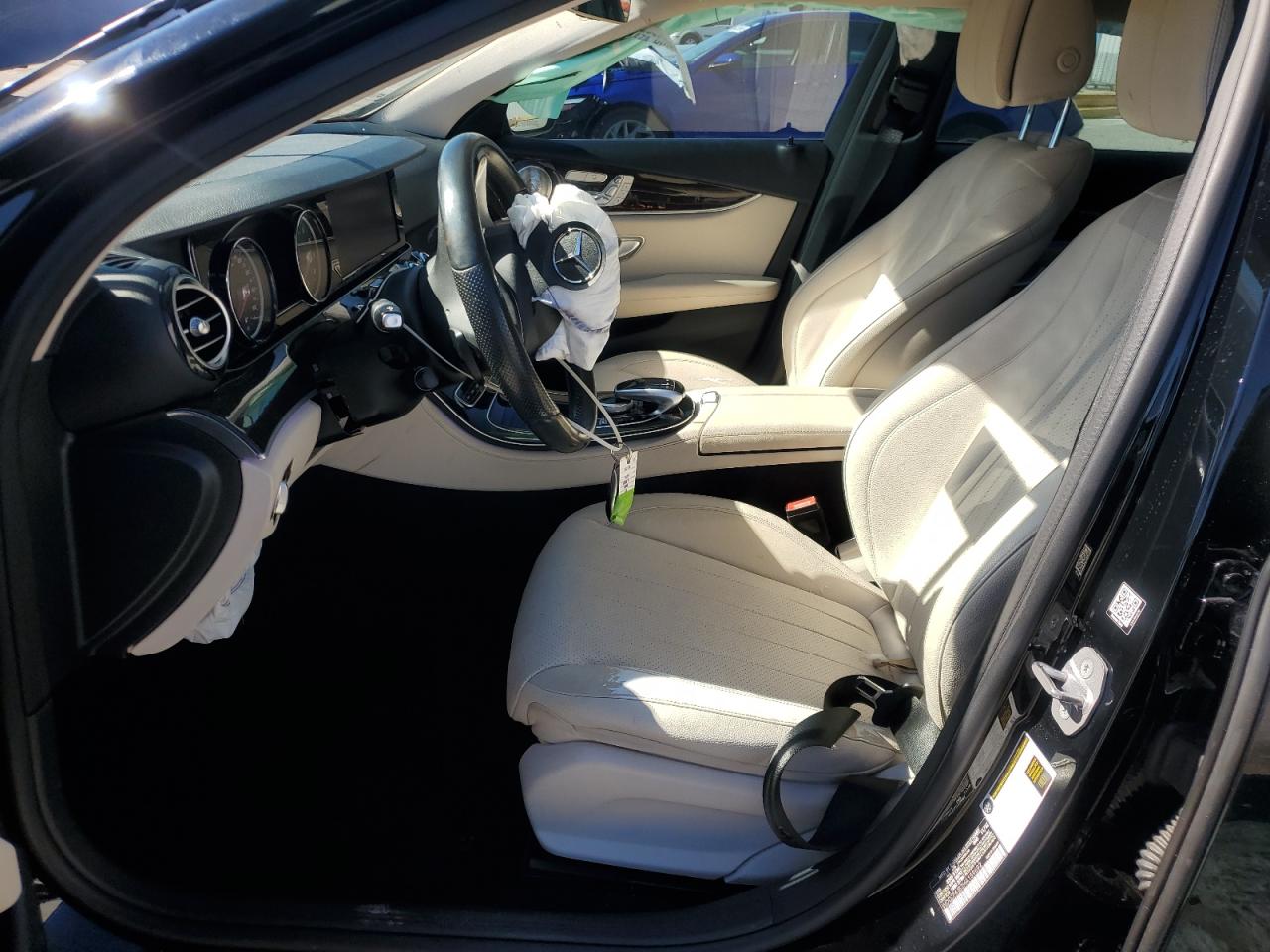 MERCEDES-BENZ E-CLASS 300