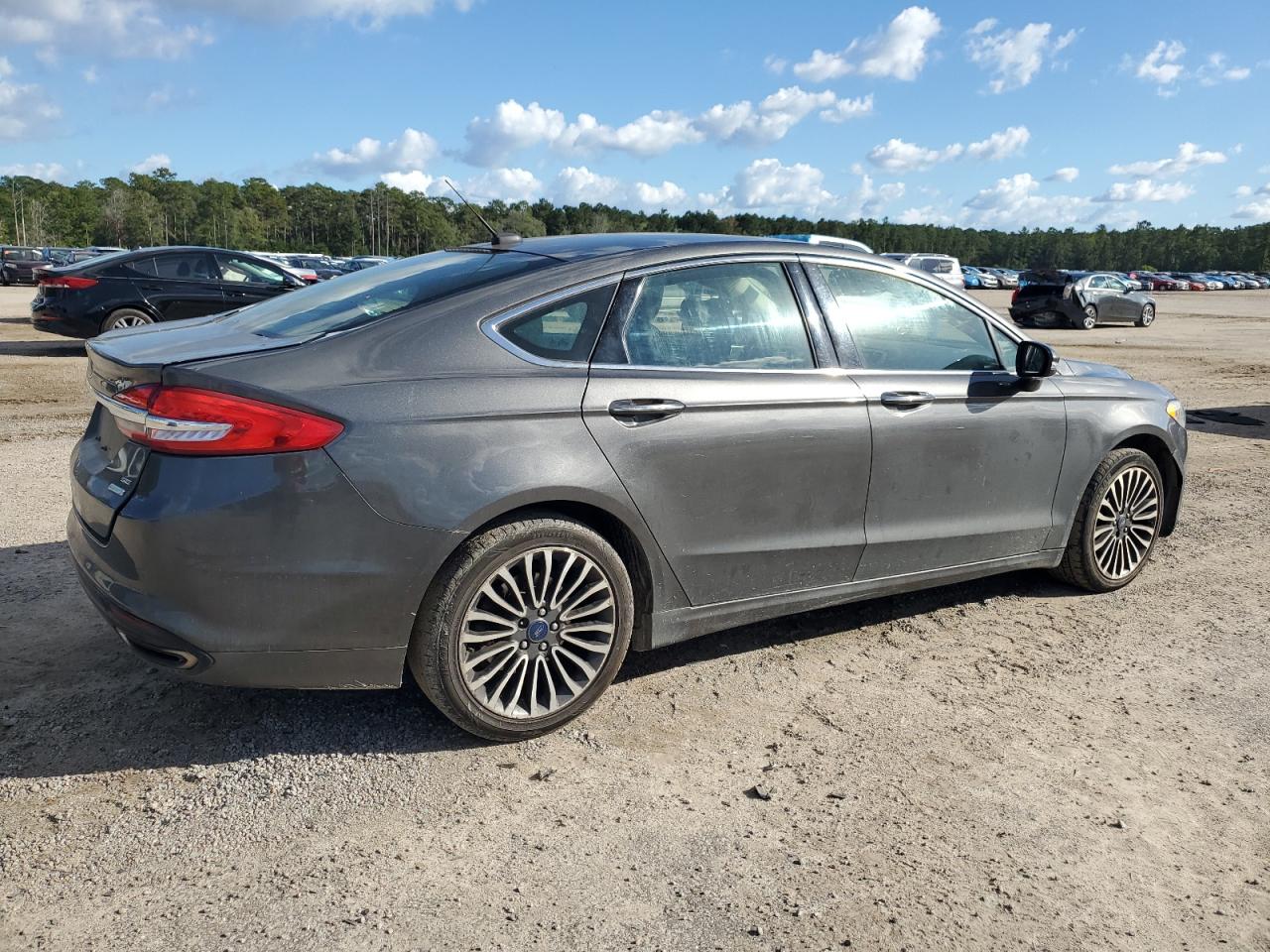 FORD FUSION SE