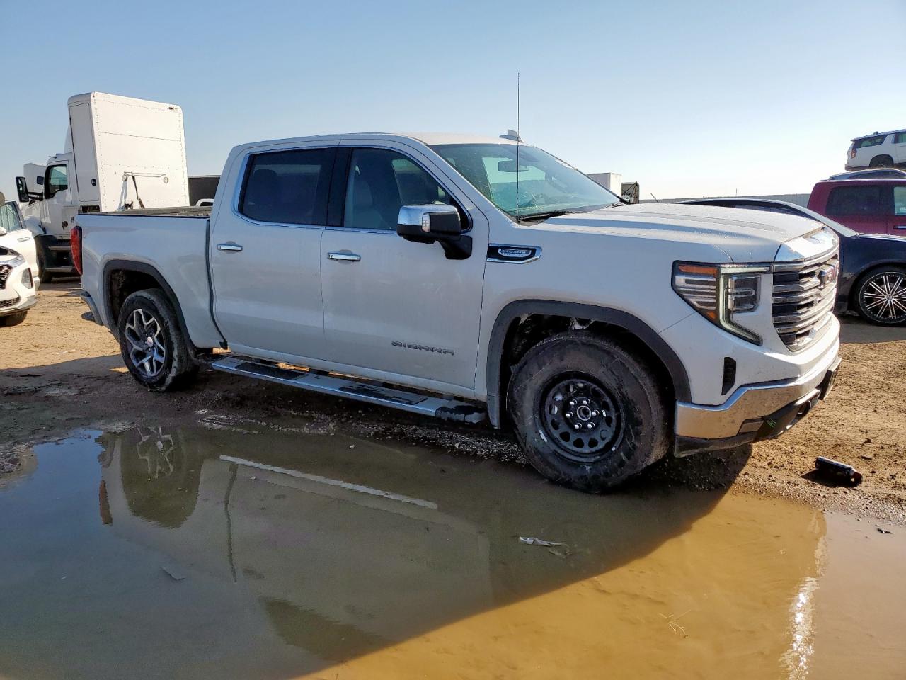 GMC SIERRA C1500 SLT