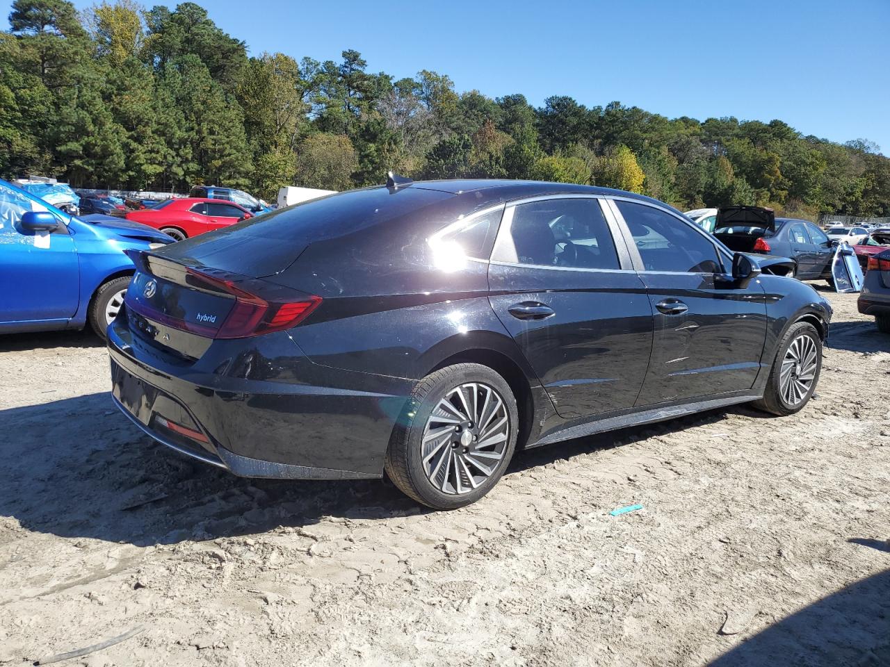 HYUNDAI SONATA HYBRID