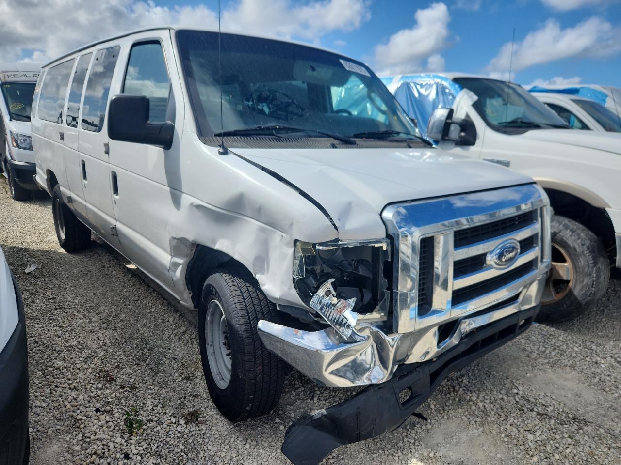 FORD ECONOLINE E350 SUPER DUTY WAGON
