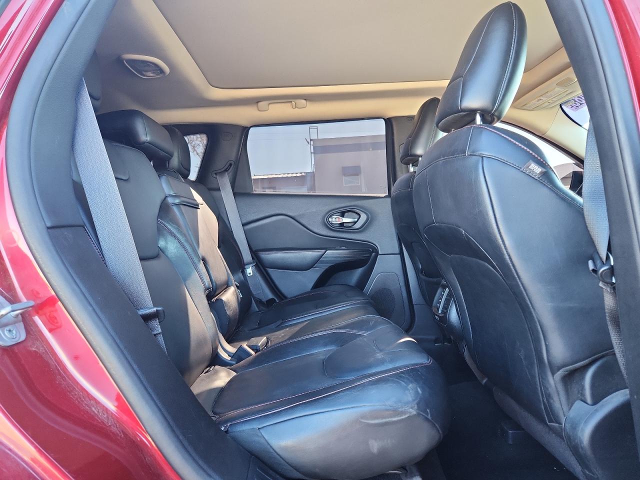 JEEP CHEROKEE TRAILHAWK