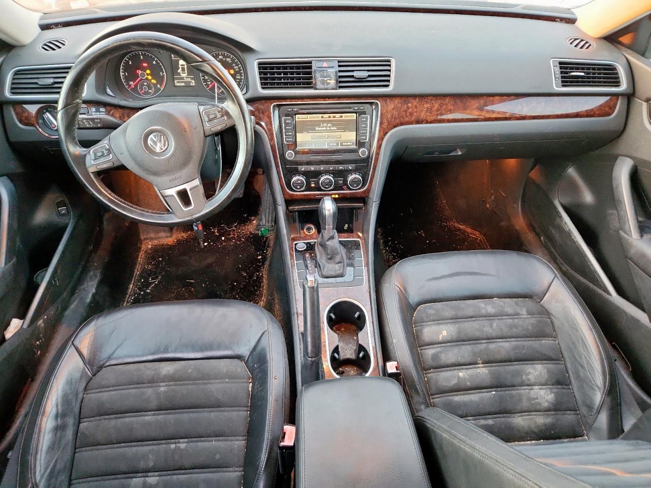 VOLKSWAGEN PASSAT SEL