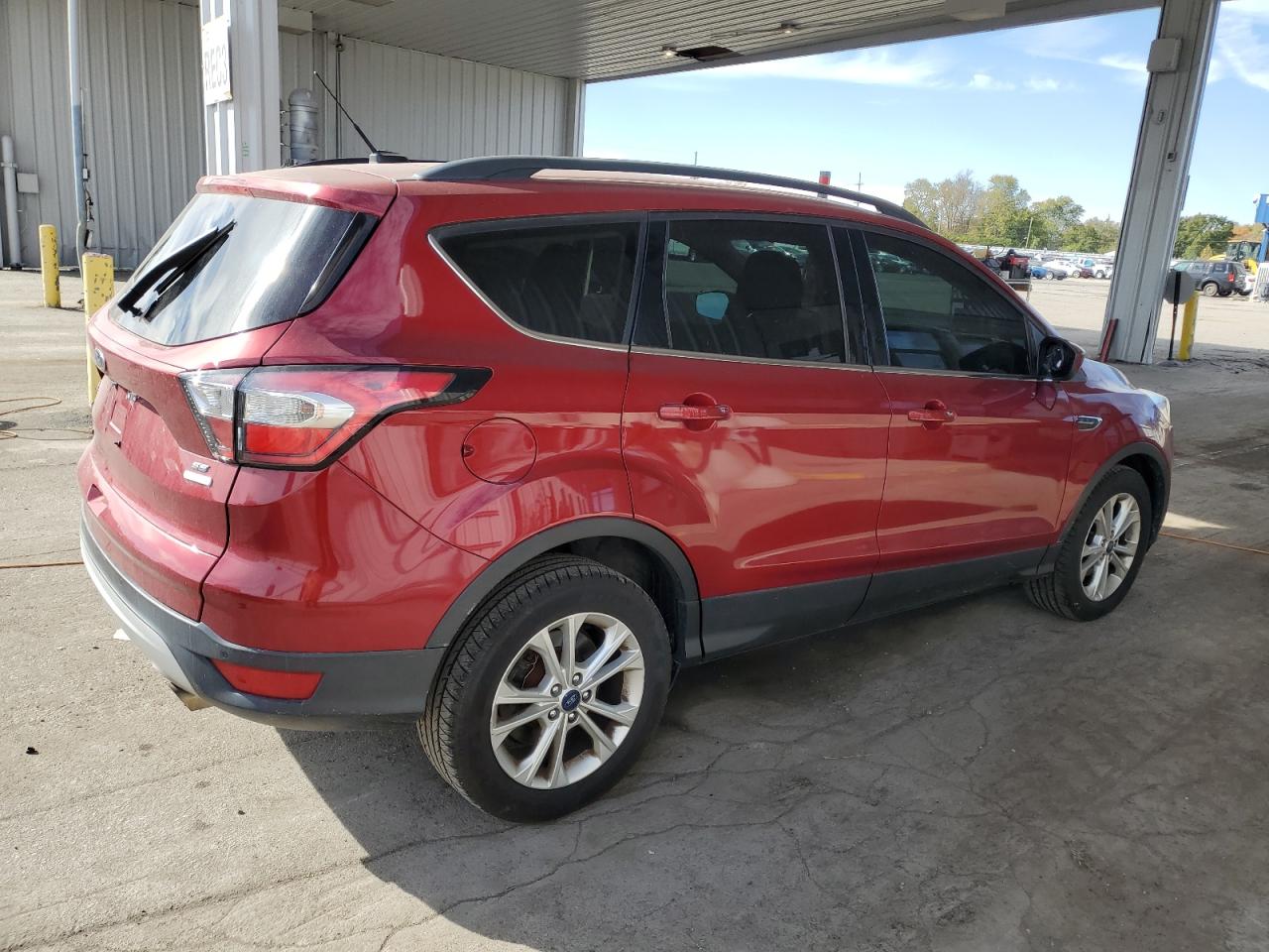 FORD ESCAPE SE