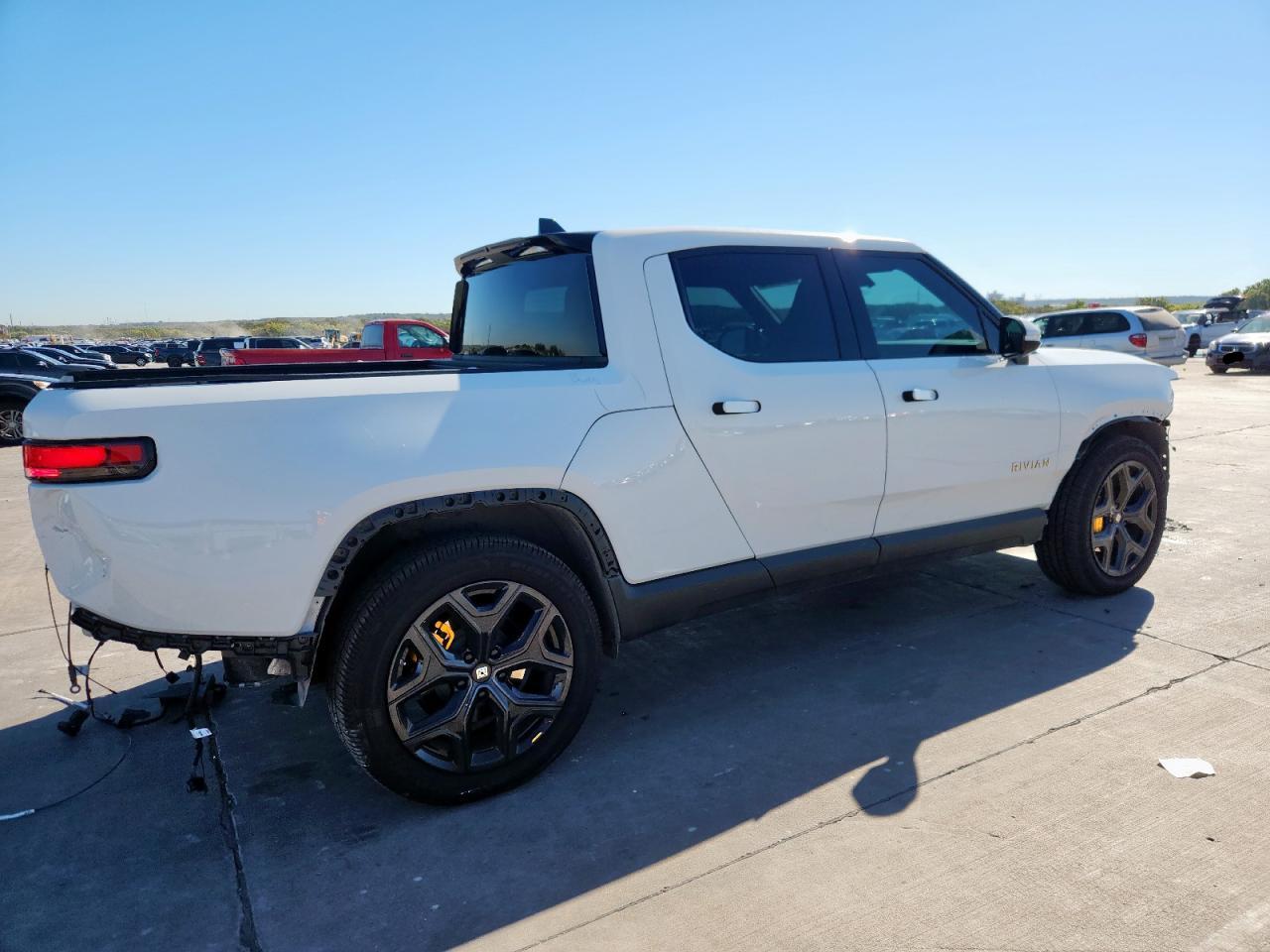 RIVIAN R1T LAUNCH EDITION