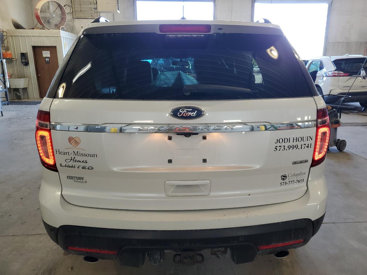 FORD EXPLORER LIMITED