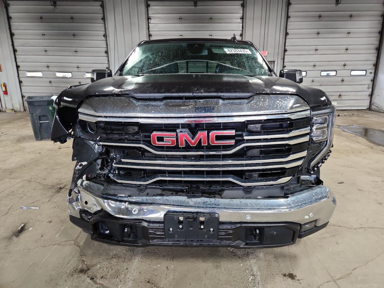 GMC SIERRA K1500 SLT