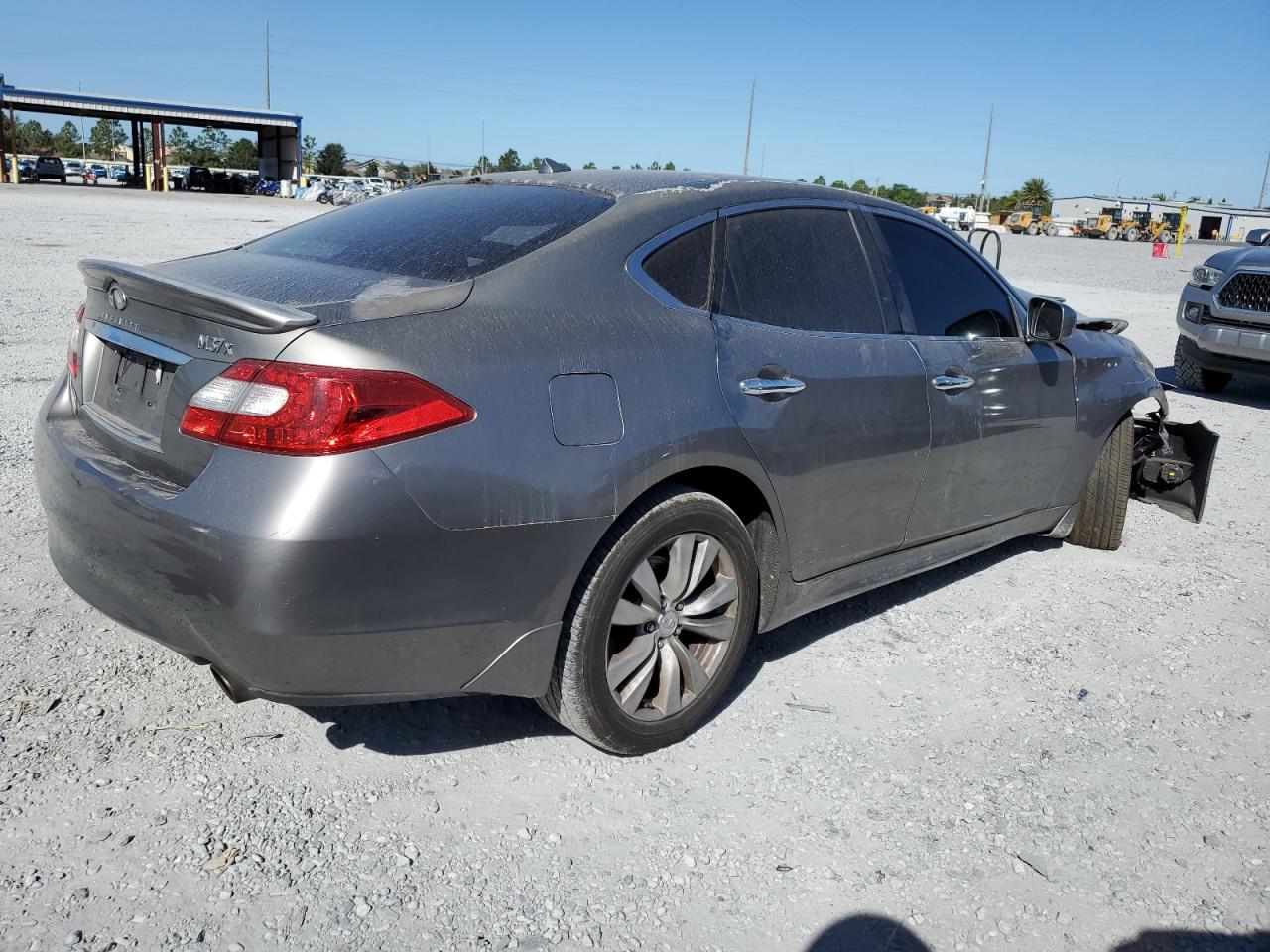 INFINITI M37 X