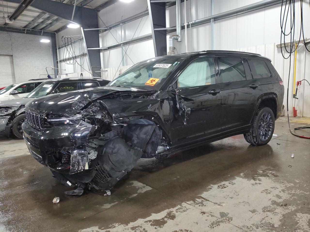 JEEP GRAND CHEROKEE L SUMMIT