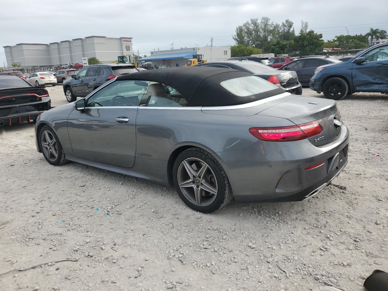 MERCEDES-BENZ E-CLASS 400