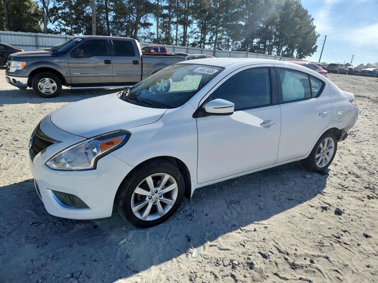 NISSAN VERSA S
