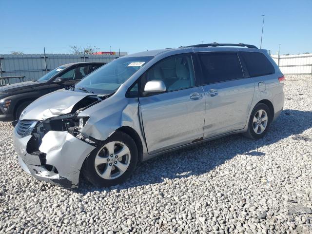 Global Auto Auctions: 2014 TOYOTA SIENNA LE