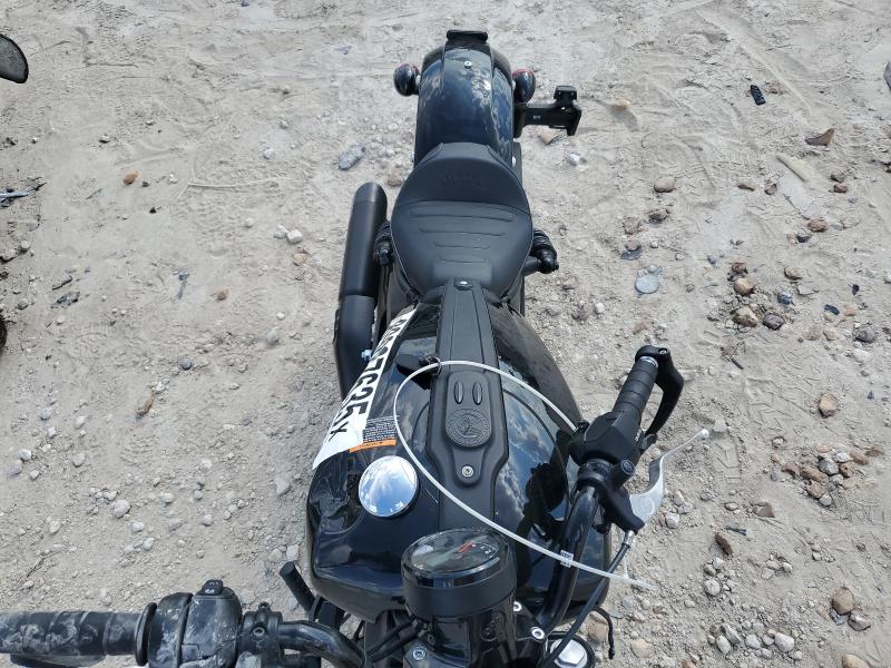 2025 INDIAN MOTORCYCLE CO. SCOUT BOBB 56KSBB764S3024967