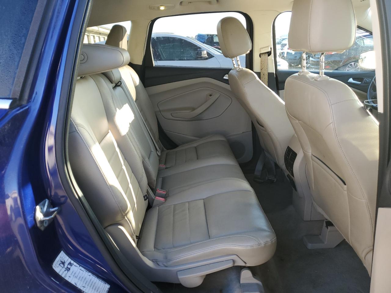 FORD ESCAPE TITANIUM