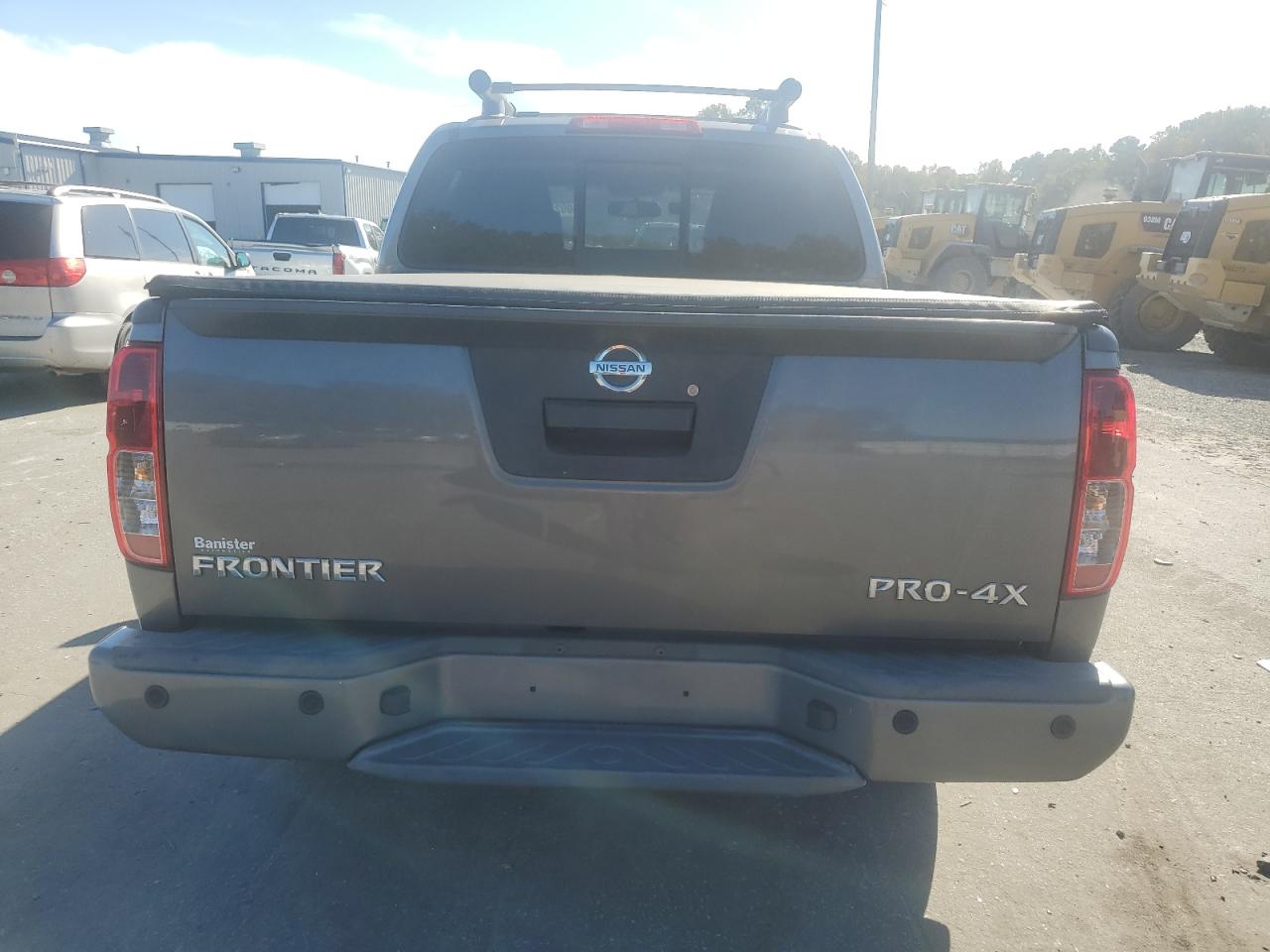 NISSAN FRONTIER S