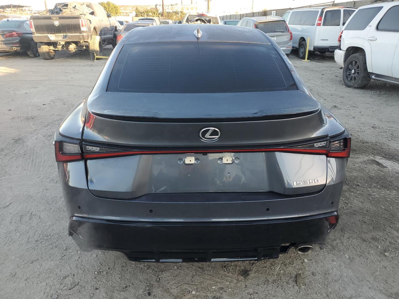 LEXUS IS 350 F SPORT DESIGN