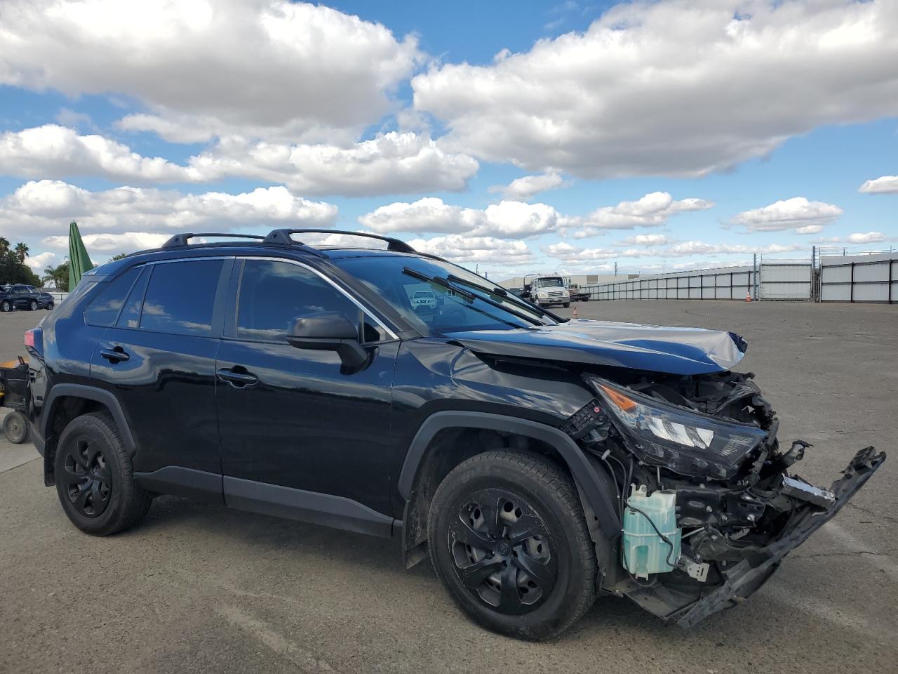 TOYOTA RAV4 LE