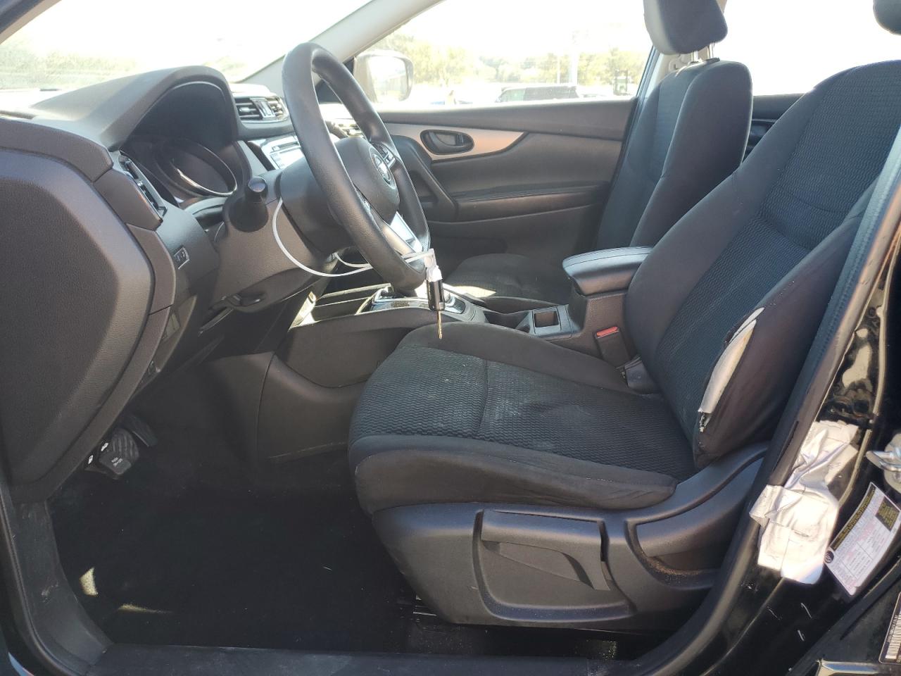 NISSAN ROGUE SPORT S