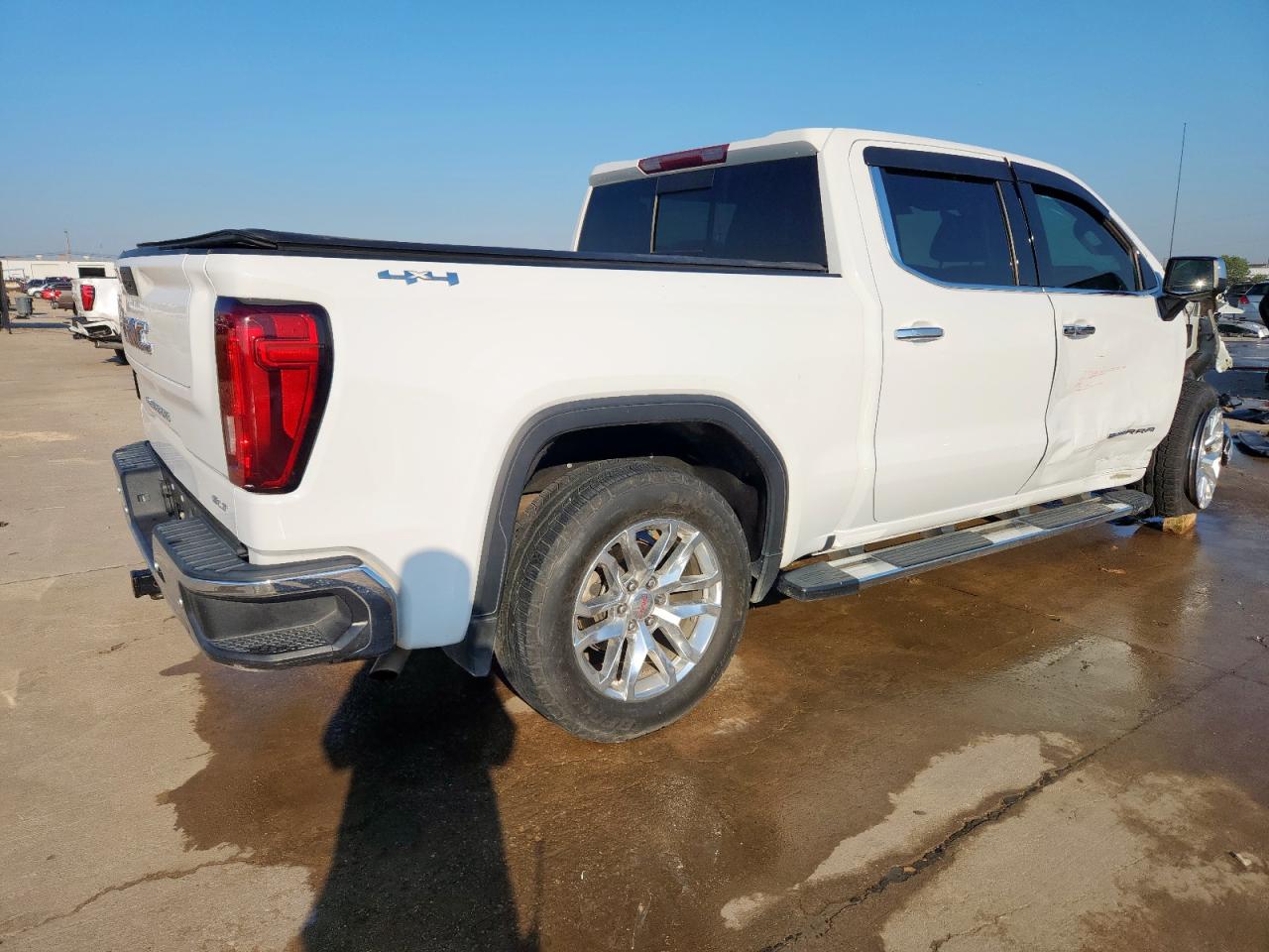 GMC SIERRA K1500 SLT