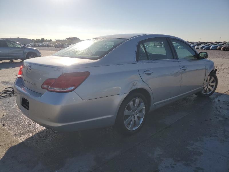 2005 TOYOTA AVALON XL #3294470500