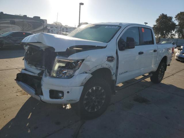 Global Auto Auctions: 2017 NISSAN TITAN SV