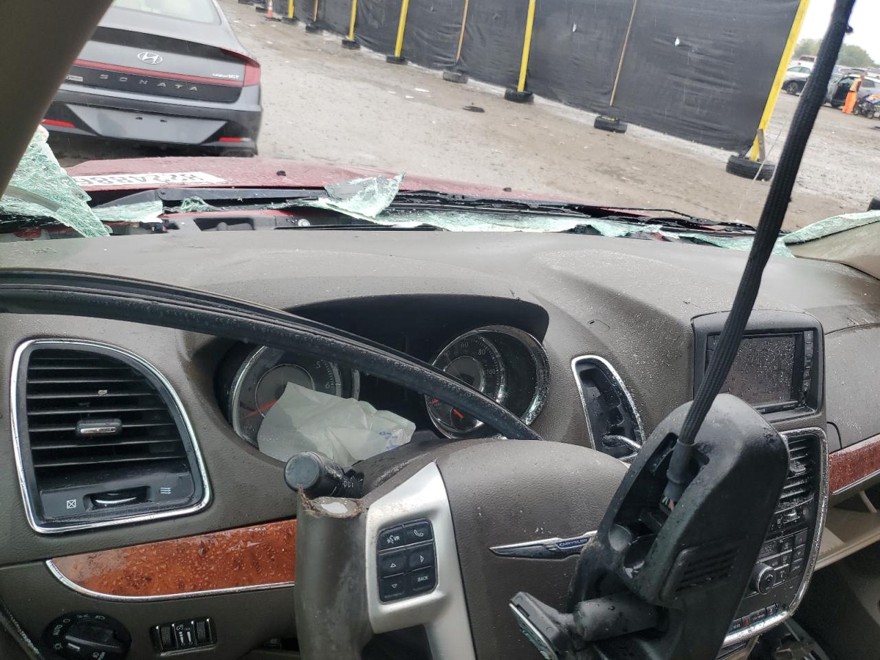 CHRYSLER TOWN & COUNTRY TOURING