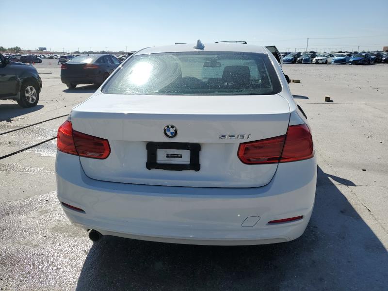 2016 BMW 320 I WBA8E1G56GNT99647